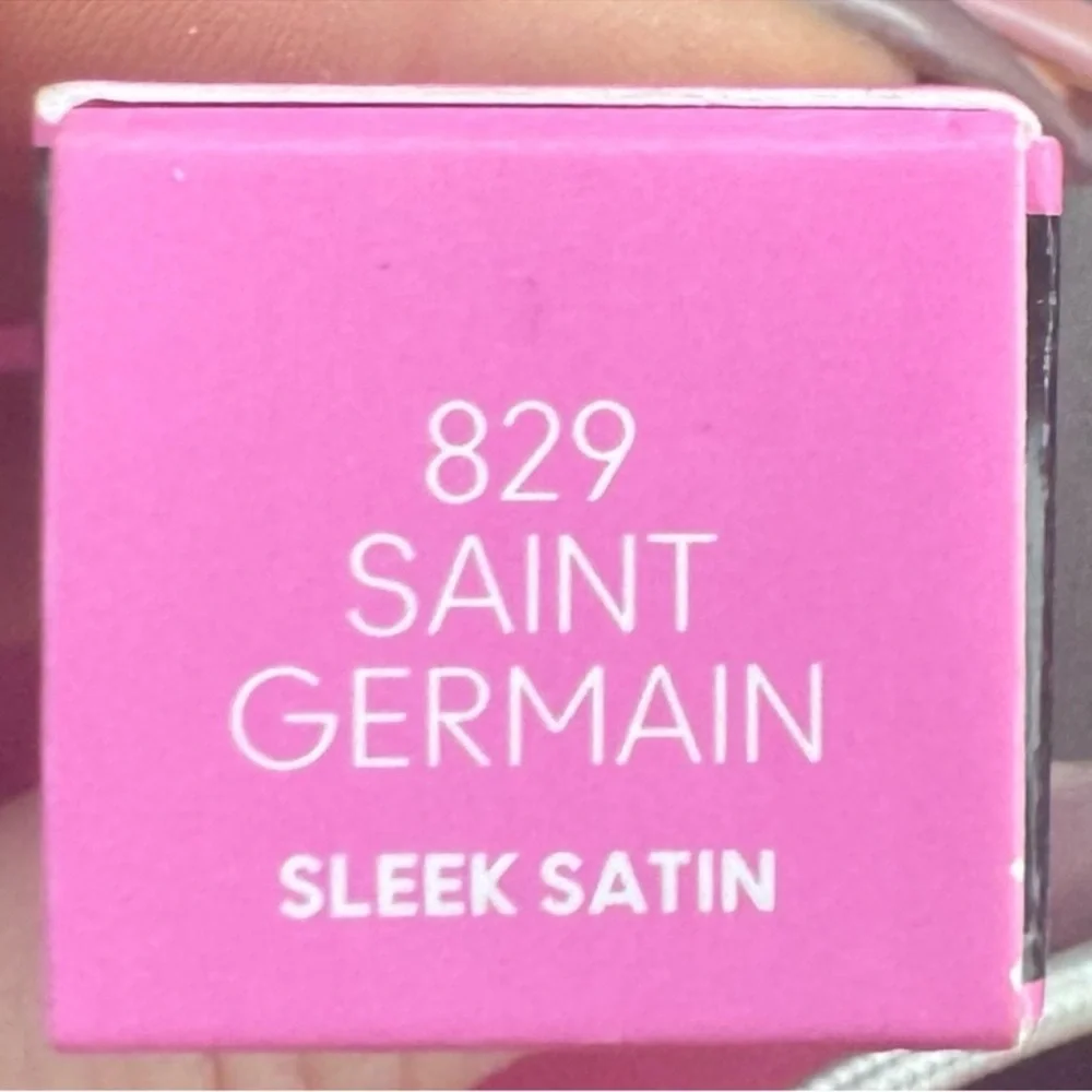 MAC Cosmetics Pink Lipstick